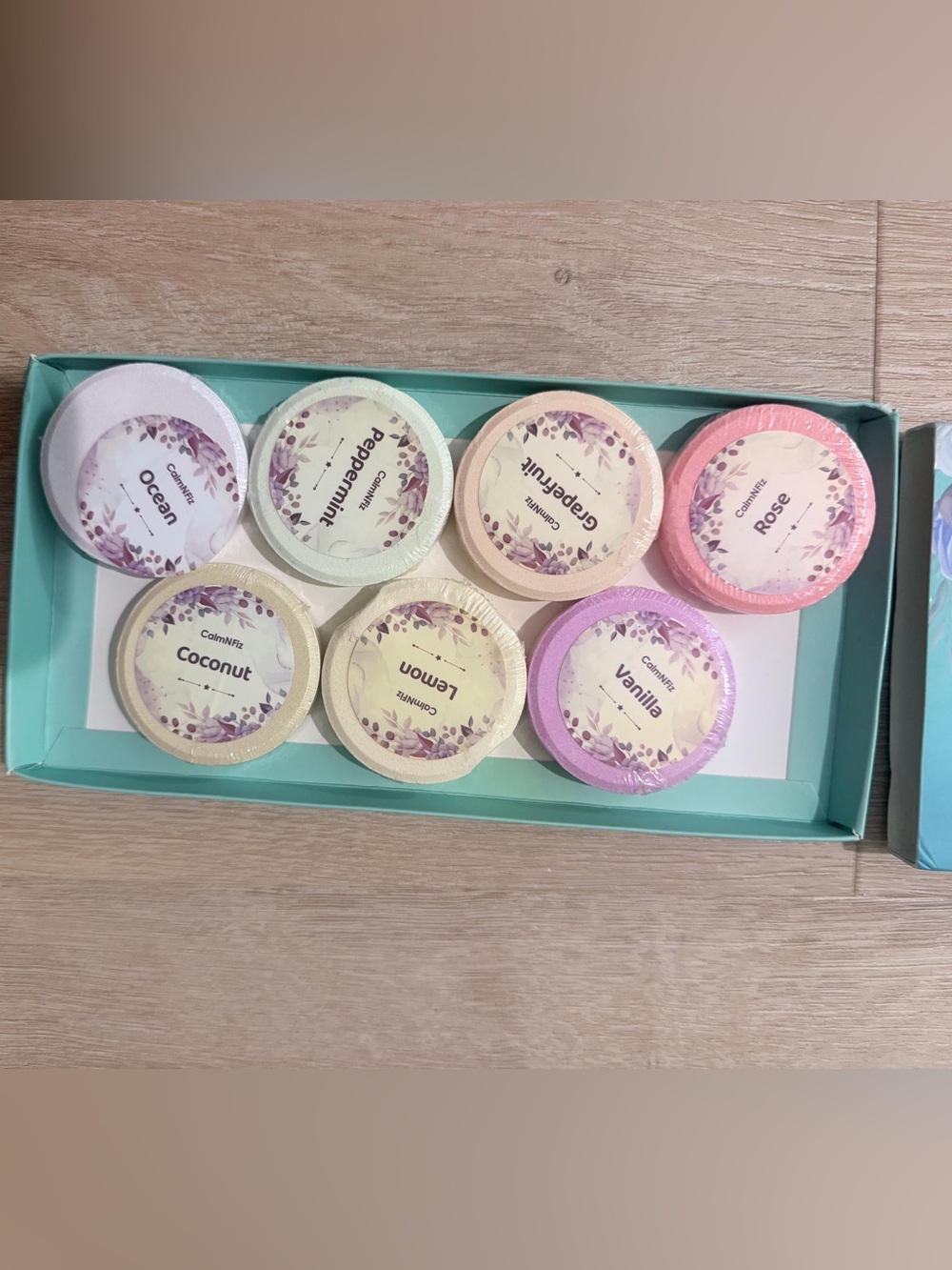 Calm Shower Tablet Box - Picture 4 of 4